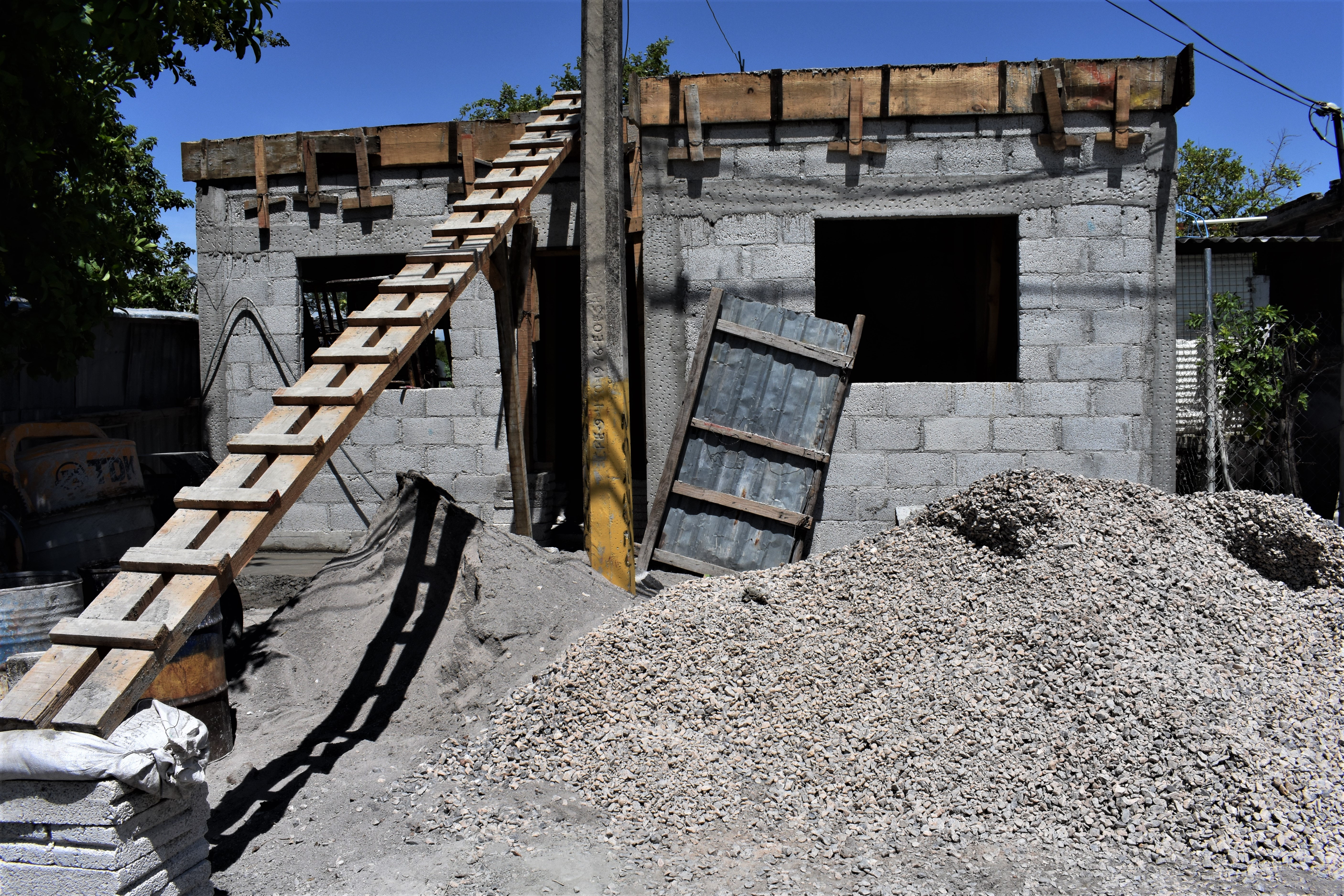14 millones de familias en México no pueden construir o comprar su casa